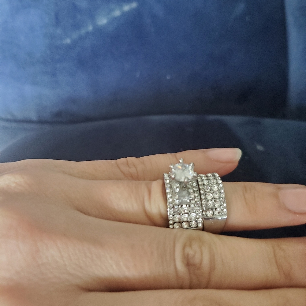 set of rings
